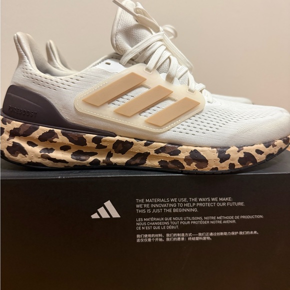 Adidas Women's Cream and Brown Athletic Shoes - Picture 3 of 9
